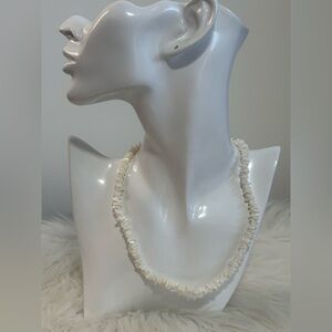 White Shell Chip Necklace - Elegant Beach-Inspired Necklace